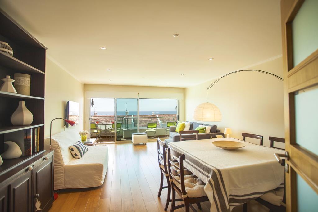 Lovelystay - Ericeira Beach Apartment With Sea View Room photo